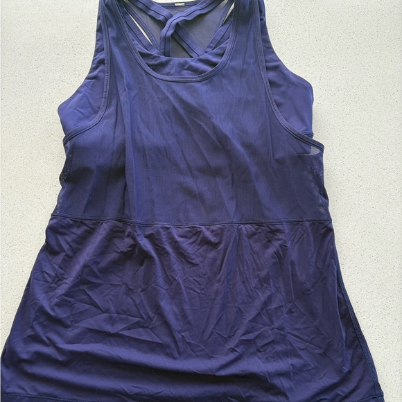 Lululemon size 12 ladies Navy Mesh Accent Top - Picture 2 of 6